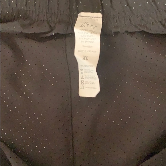 Active shorts - Picture 2 of 2